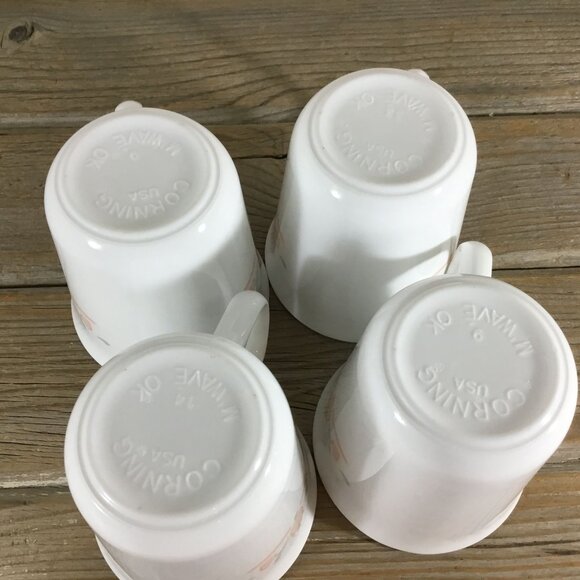 Corelle Dutch Lattice Cups Set of 4 - Tulips and Hearts 3.5" Corning Mugs - Picture 8 of 9